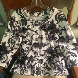 Women’s top, 3-qtr sleeves